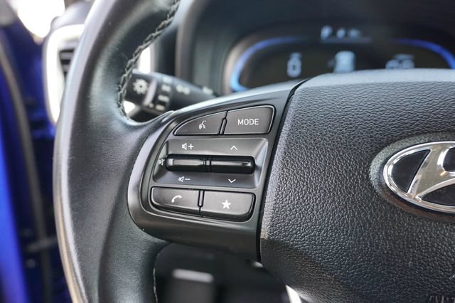 Used 2025 Hyundai Venue SEL FWD image 14
