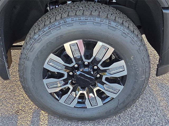 New 2026 GMC Sierra 2500 Denali w/ Denali Reserve Package image 8