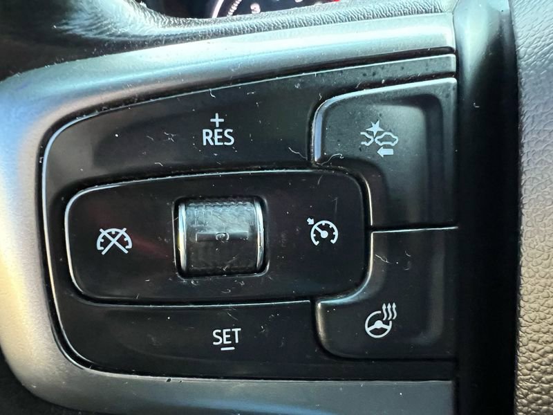 Used 2020 Chevrolet Silverado 2500 LT w/ Convenience Package image 23