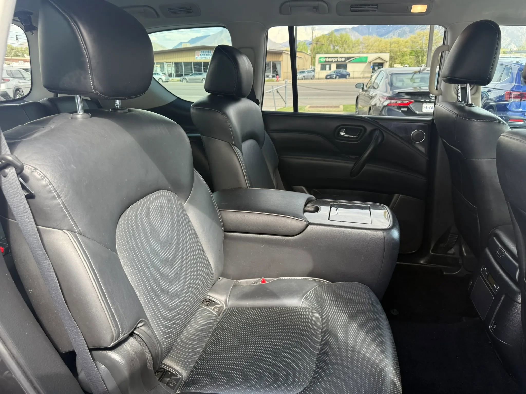 Used 2023 INFINITI QX80 Luxe w/ Cargo Package image 24