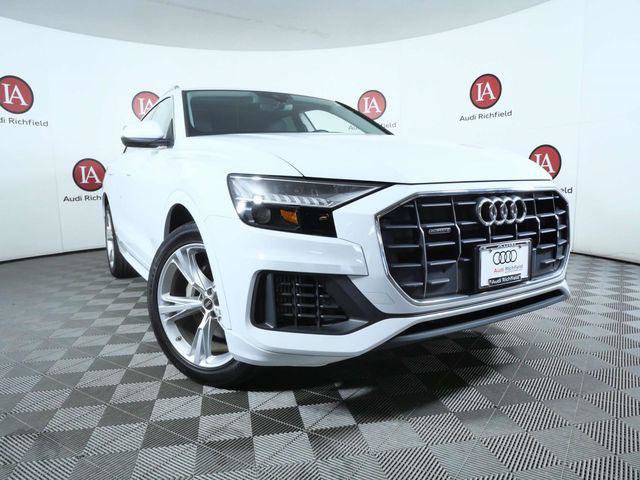Used 2023 Audi Q8 Premium AWD/4WD image 2