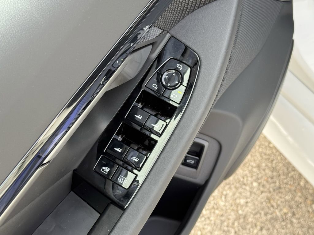 New 2026 BMW M5 w/ Executive Package image 16