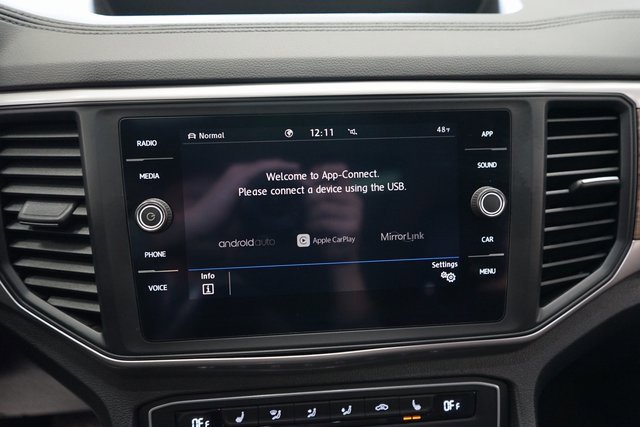 Used 2021 Volkswagen Atlas SE image 35