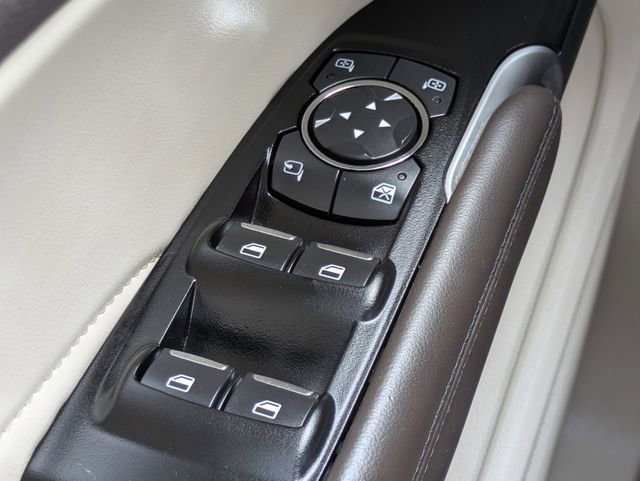 Certified 2019 Lincoln MKC Reserve w/ MKC Climate Package AWD/4WD image 24