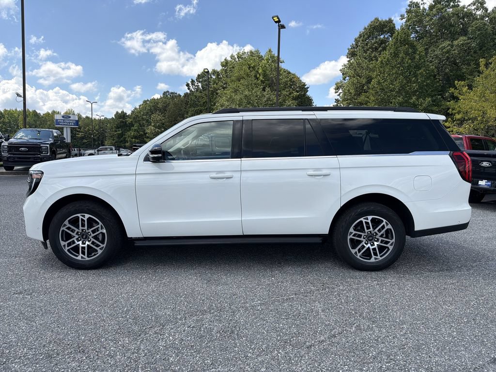 Used 2025 Ford Expedition Max Active AWD/4WD image 4