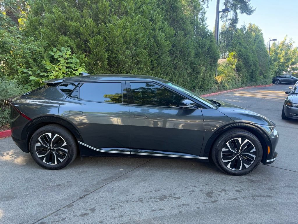 Certified 2024 Kia EV6 Wind AWD/4WD image 2