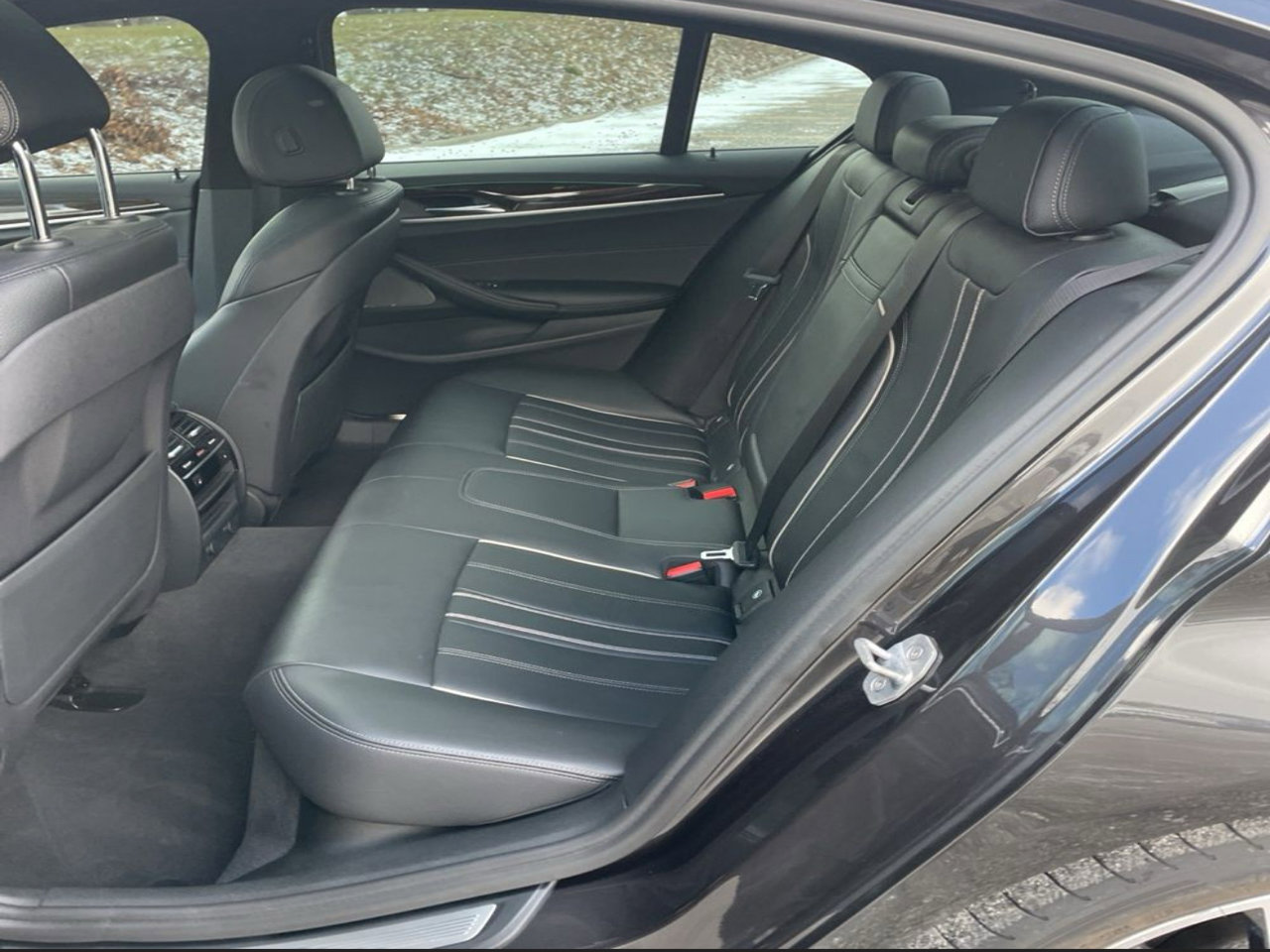 Used 2017 BMW 540i xDrive image 14