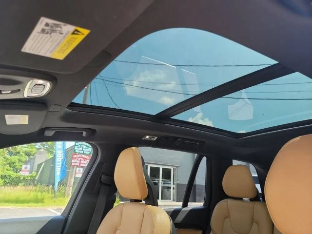 Used 2018 Volvo XC90 T6 Momentum w/ Convenience Package AWD/4WD image 28