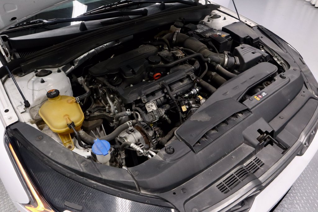 Used 2022 Kia K5 GT-Line AWD/4WD image 16