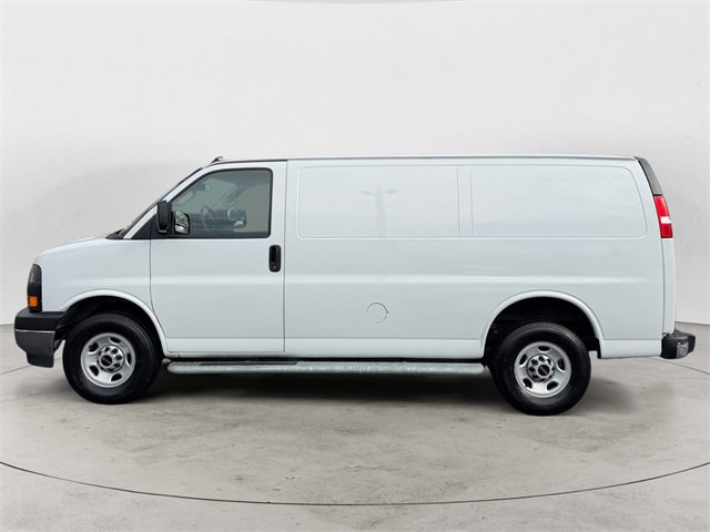 Used 2024 GMC Savana 2500 w/ Driver Convenience Package image 2