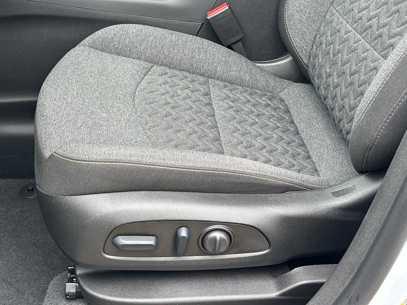 Certified 2023 Chevrolet Equinox LT image 16