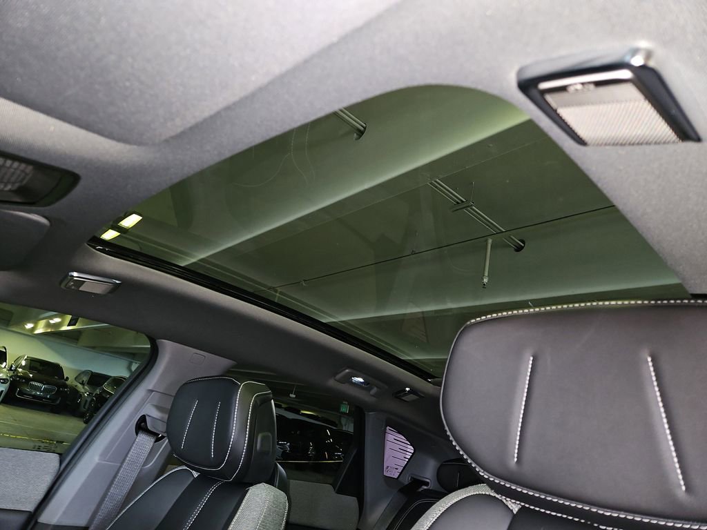 New 2025 Cadillac Optiq Sport 1 image 25