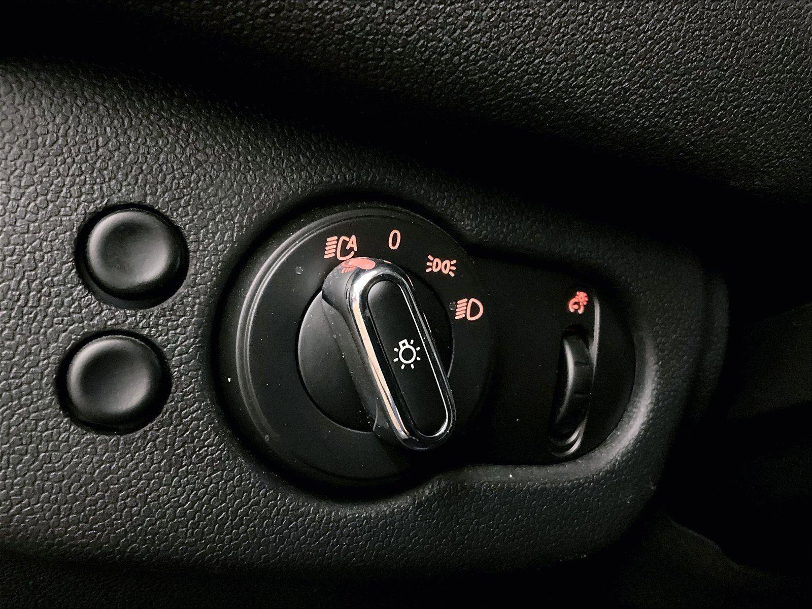 Used 2018 MINI Cooper Clubman ALL4 image 30