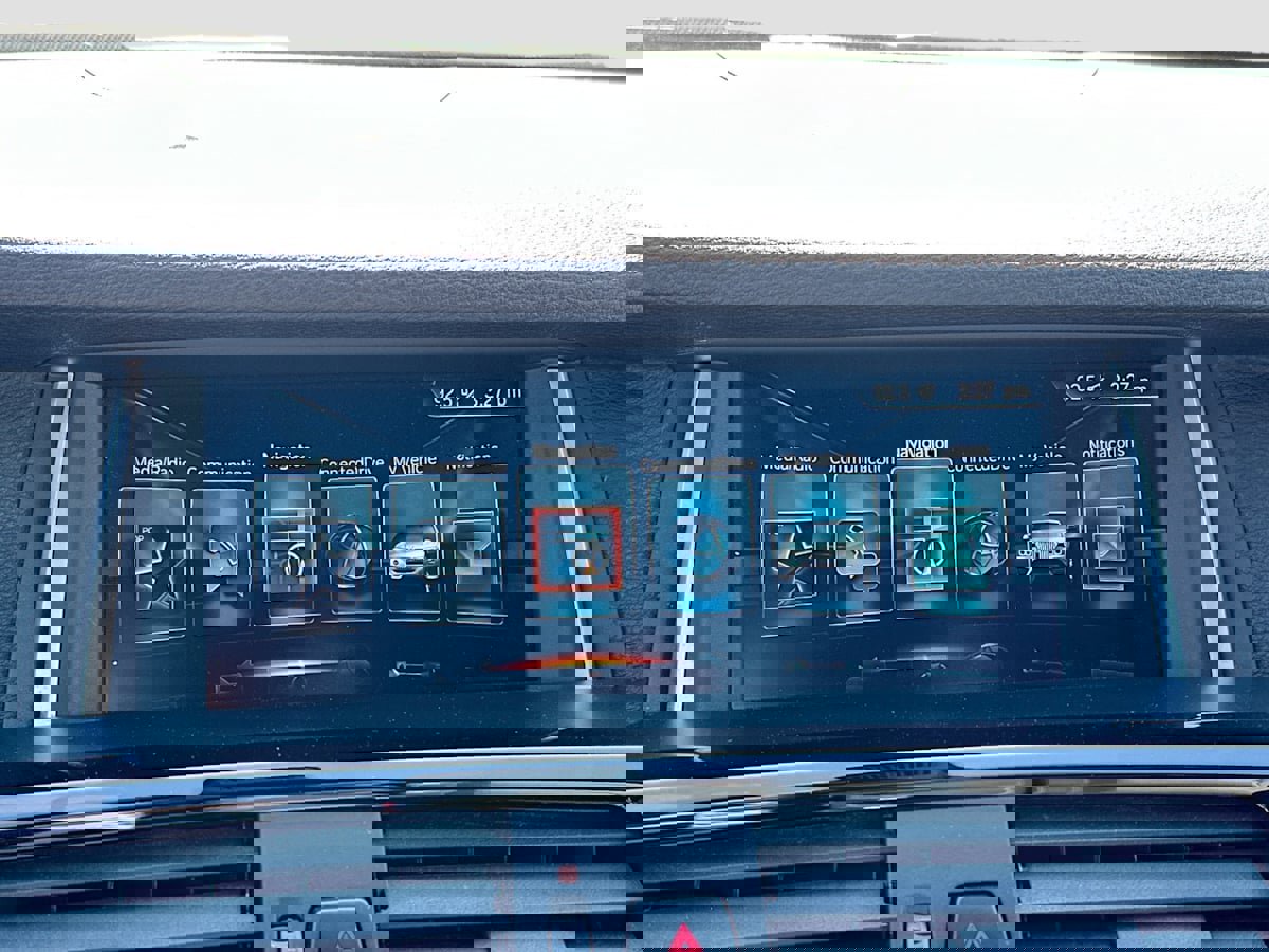 Used 2017 BMW X4 M40i image 16