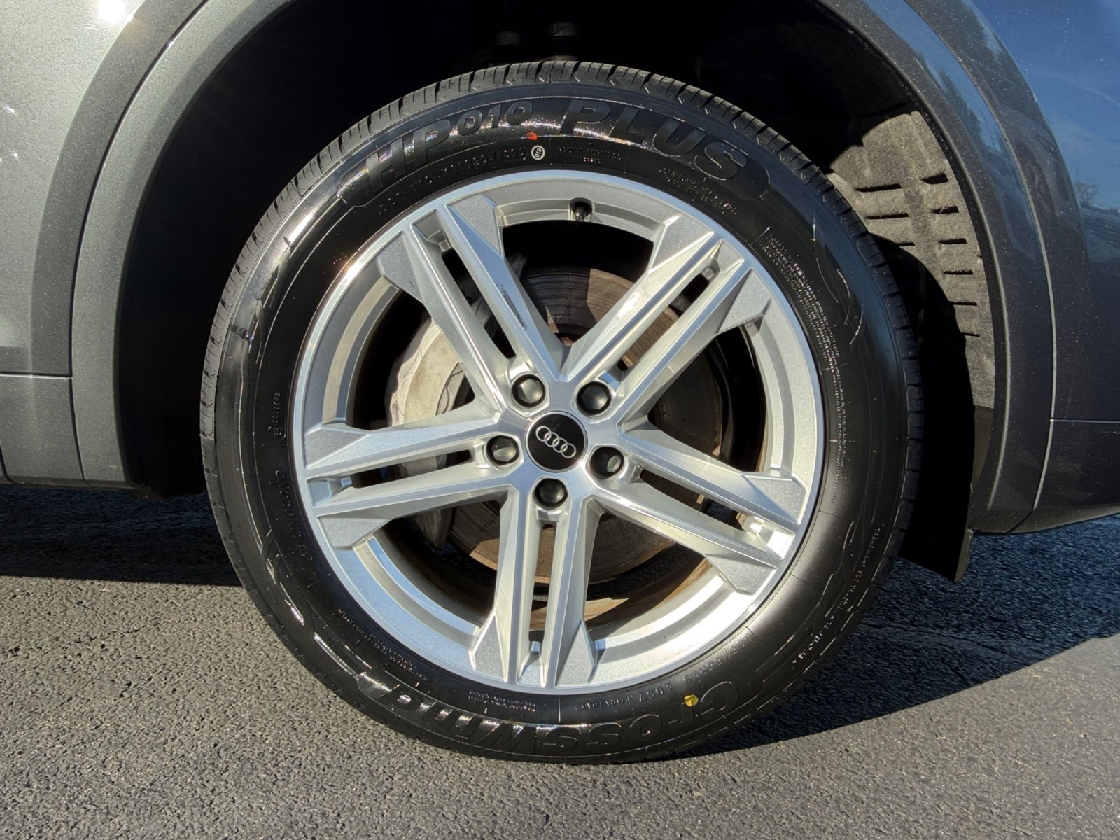 Used 2024 Audi Q5 e Premium Plus w/ Premium Plus Package AWD/4WD image 8