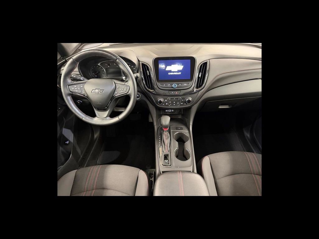 Used 2022 Chevrolet Equinox RS w/ Infotainment Package image 13