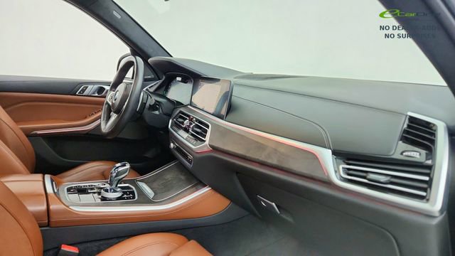 Used 2022 BMW X5 M50i w/ Executive Package AWD/4WD image 21