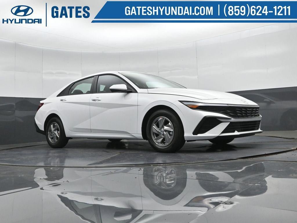 New 2026 Hyundai Elantra SE FWD image 36