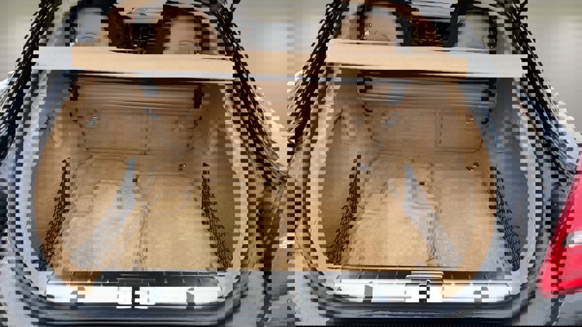 Used 2012 Porsche Panamera S image 16