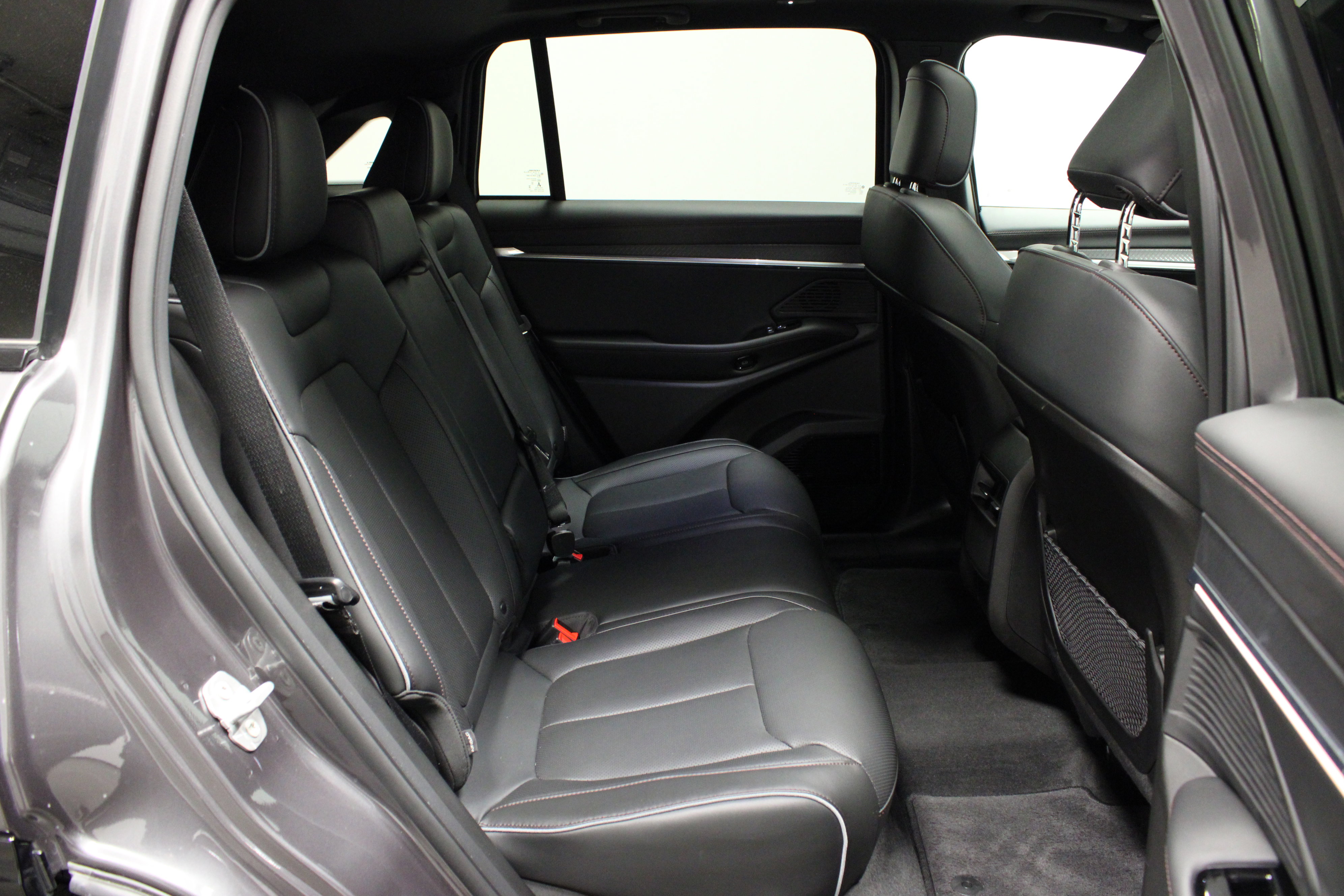 Used 2025 Jeep Wagoneer S Limited image 17