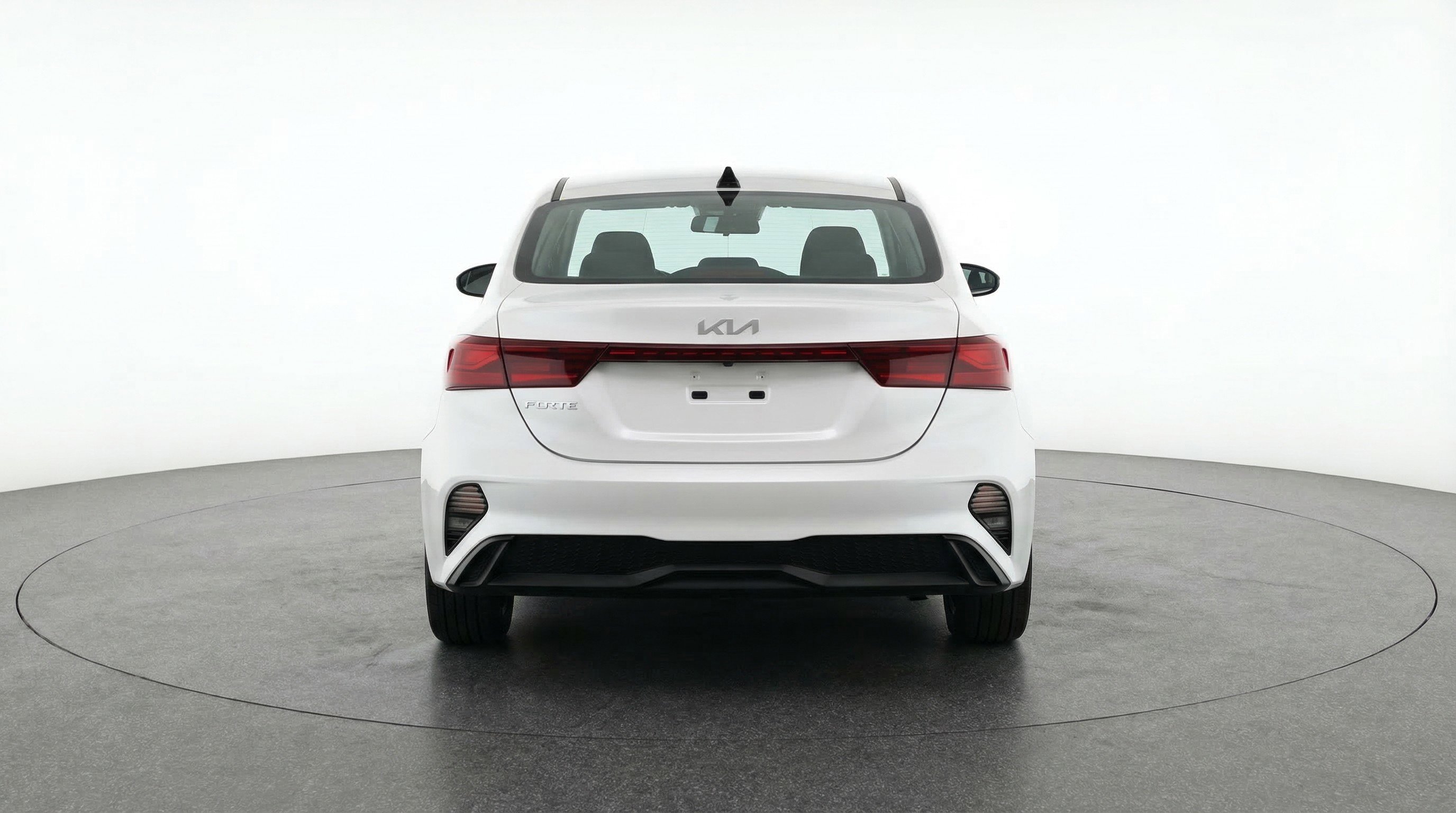 Used 2024 Kia Forte LXS image 7