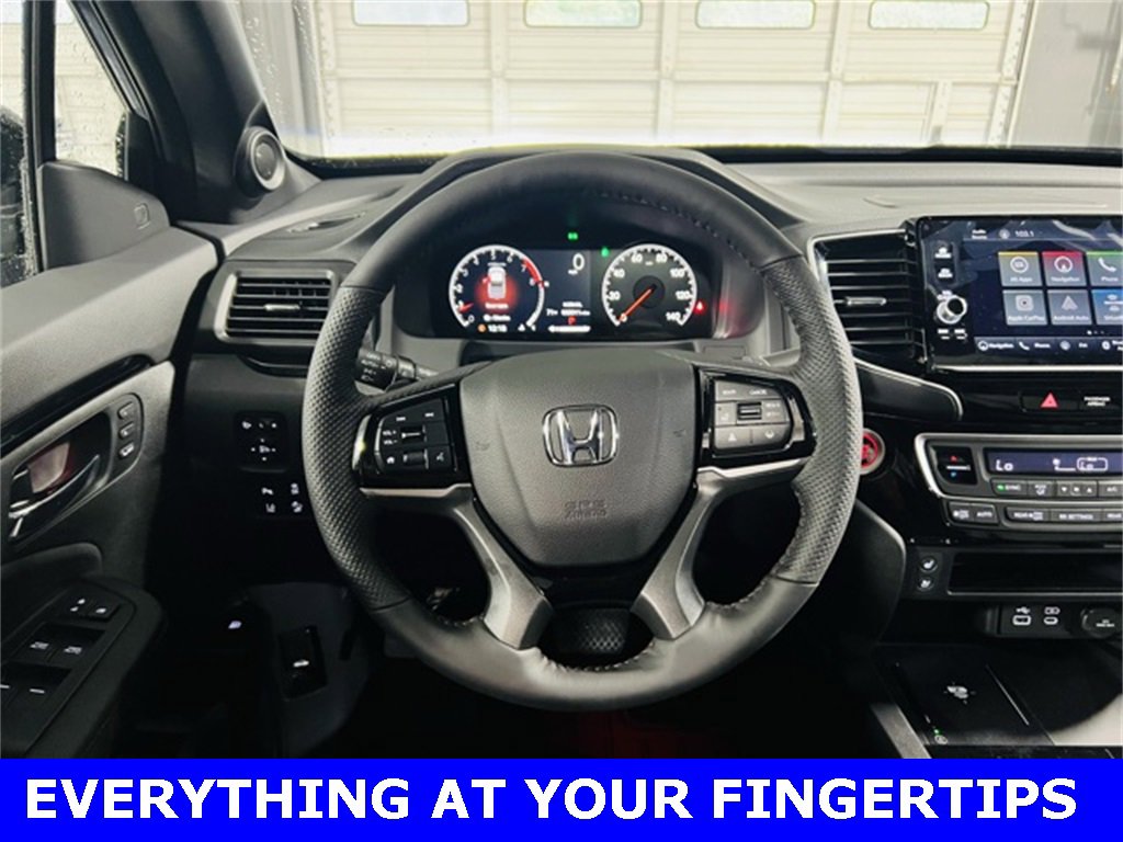 New 2026 Honda Ridgeline Black Edition image 5