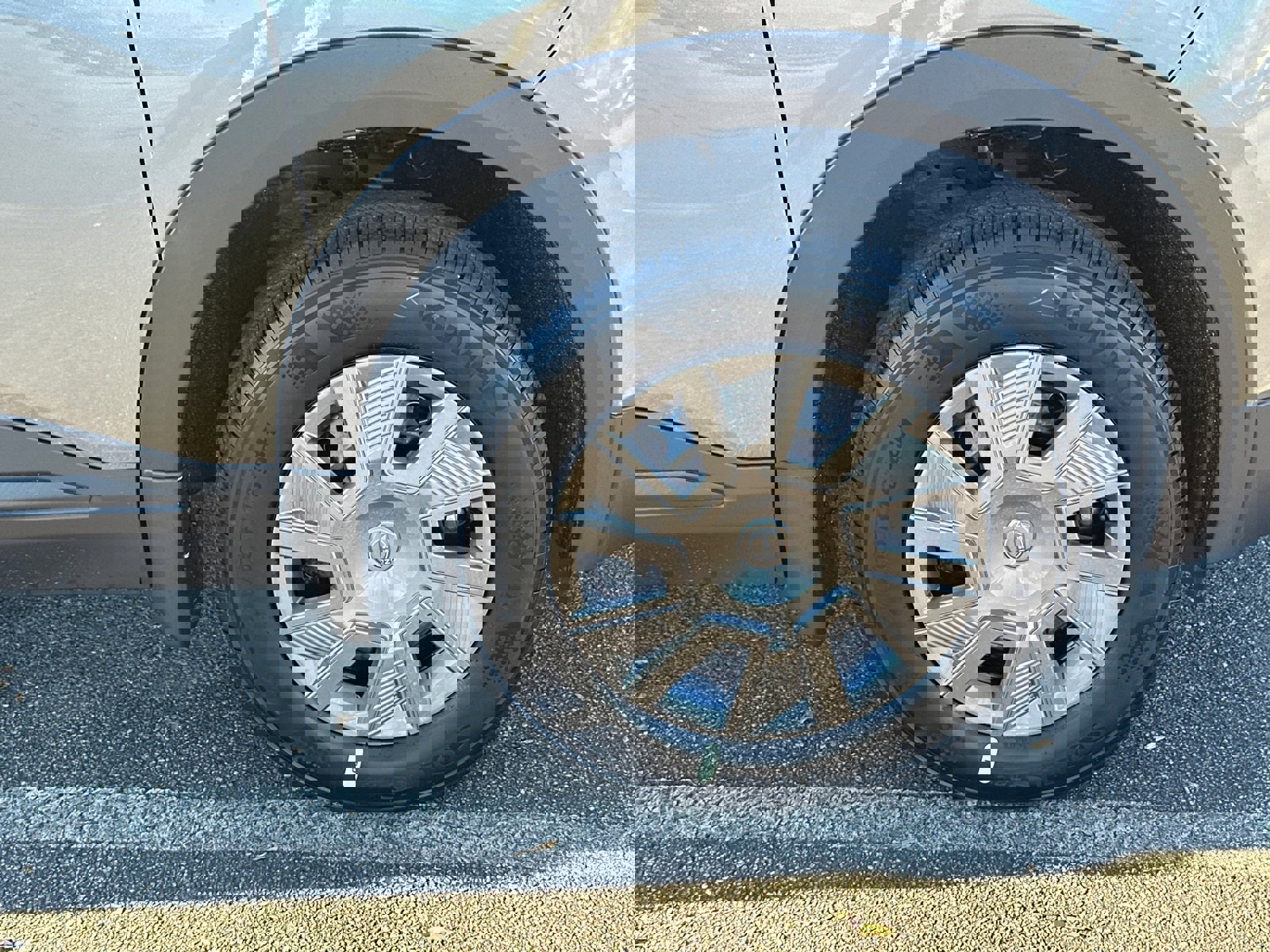 New 2026 Nissan Kicks S image 12