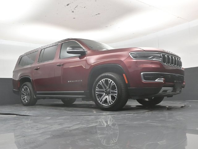 Used 2024 Jeep Wagoneer L Series II w/ Flexible Seating Group RWD image 54