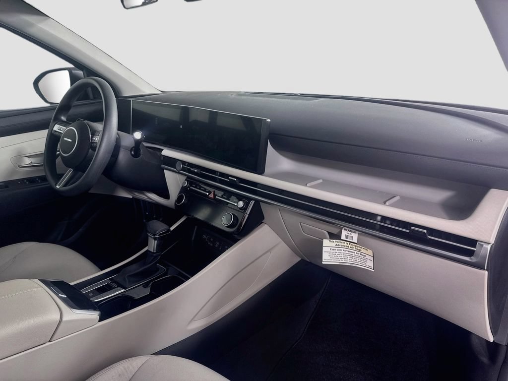 Used 2025 Hyundai Tucson SEL FWD image 30