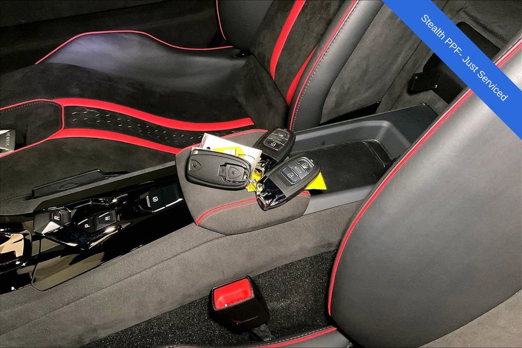 Used 2024 Lamborghini Huracan Tecnica image 21
