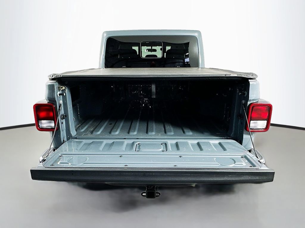 Used 2025 Jeep Gladiator Sport AWD/4WD image 28