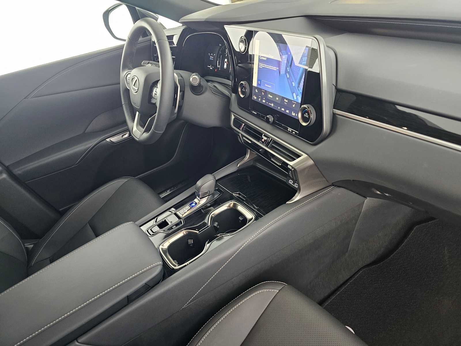 Used 2025 Lexus RX 350 FWD w/ Technology Package image 11