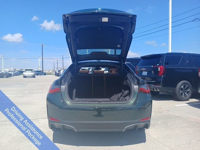 Used 2023 BMW i4 eDrive40 RWD image 9