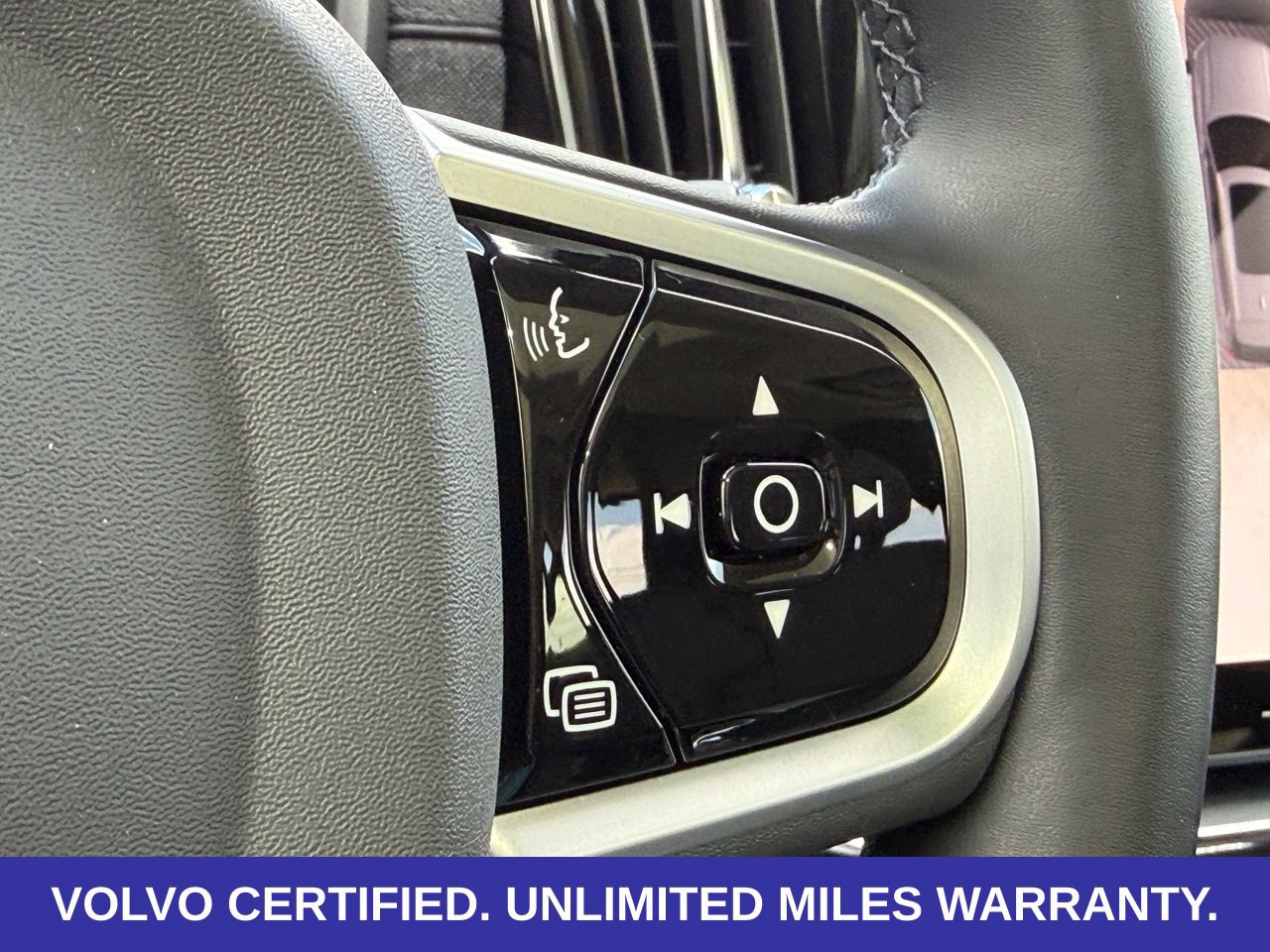 Certified 2025 Volvo XC90 T8 Ultra w/ Protection Package Premier AWD/4WD image 20