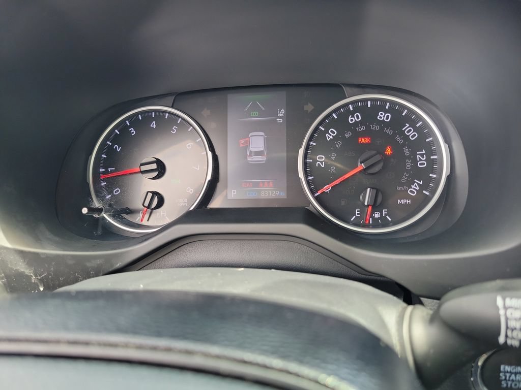 Used 2021 Toyota RAV4 XLE w/ Convenience Package FWD image 30
