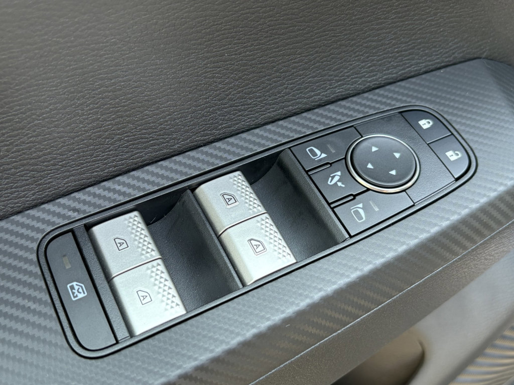 New 2026 Nissan Rogue Platinum AWD/4WD image 31