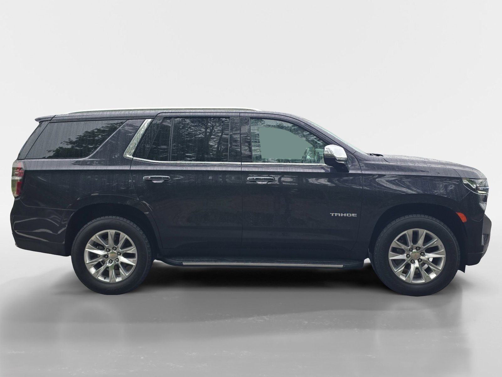 Used 2024 Chevrolet Tahoe Premier AWD/4WD image 7