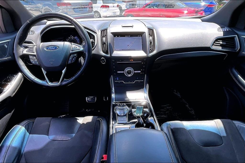 Used 2019 Ford Edge ST w/ Equipment Group 401A AWD/4WD image 3