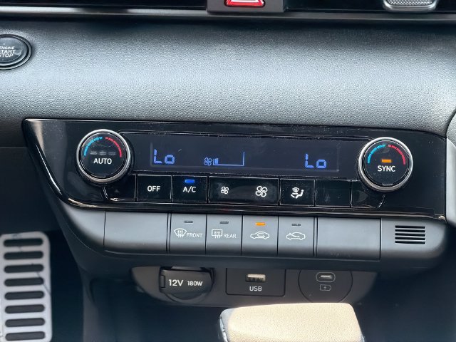 New 2026 Hyundai Elantra Sport FWD image 25