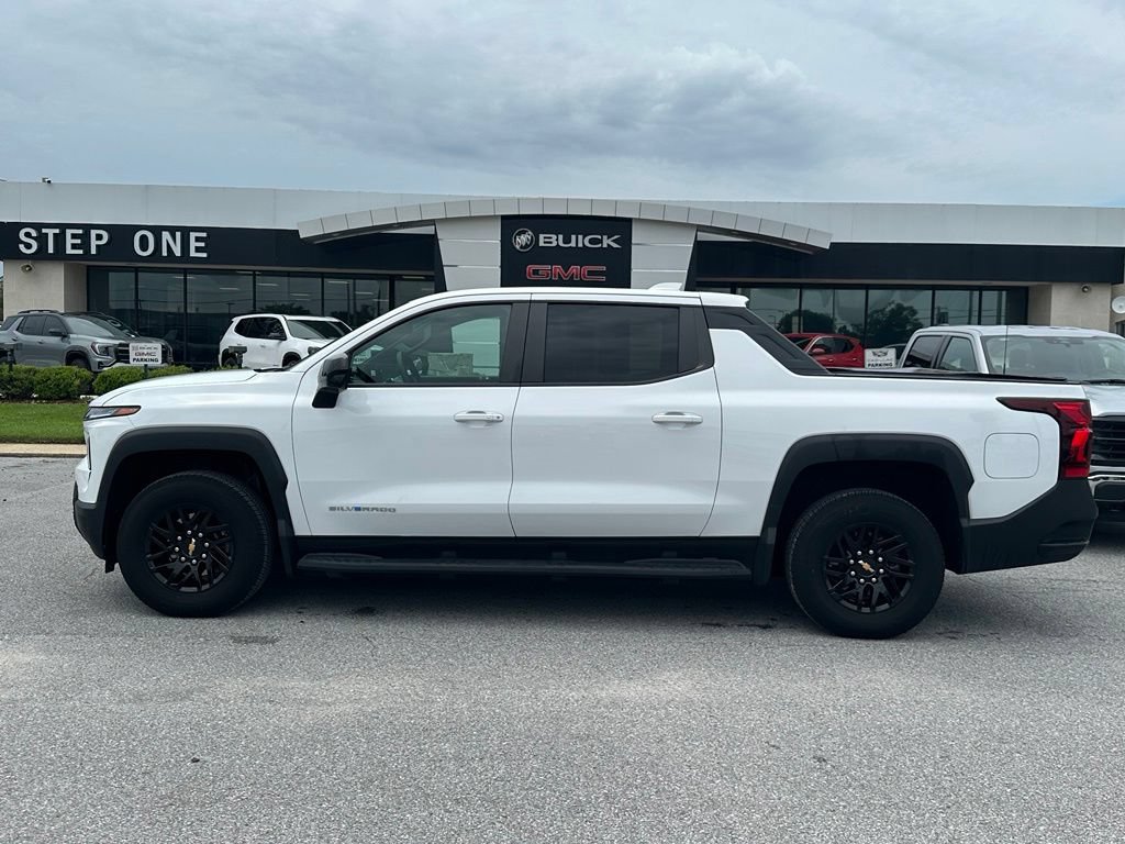 Used 2024 Chevrolet Silverado EV W/T AWD/4WD image 3