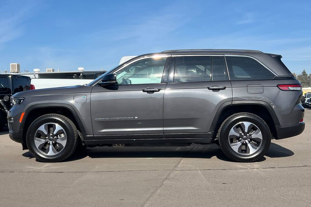 Used 2024 Jeep Grand Cherokee Limited 4xe image 7