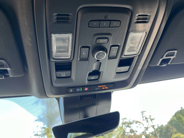 Certified 2024 Chevrolet Tahoe Premier w/ Advanced Technology Package image 25