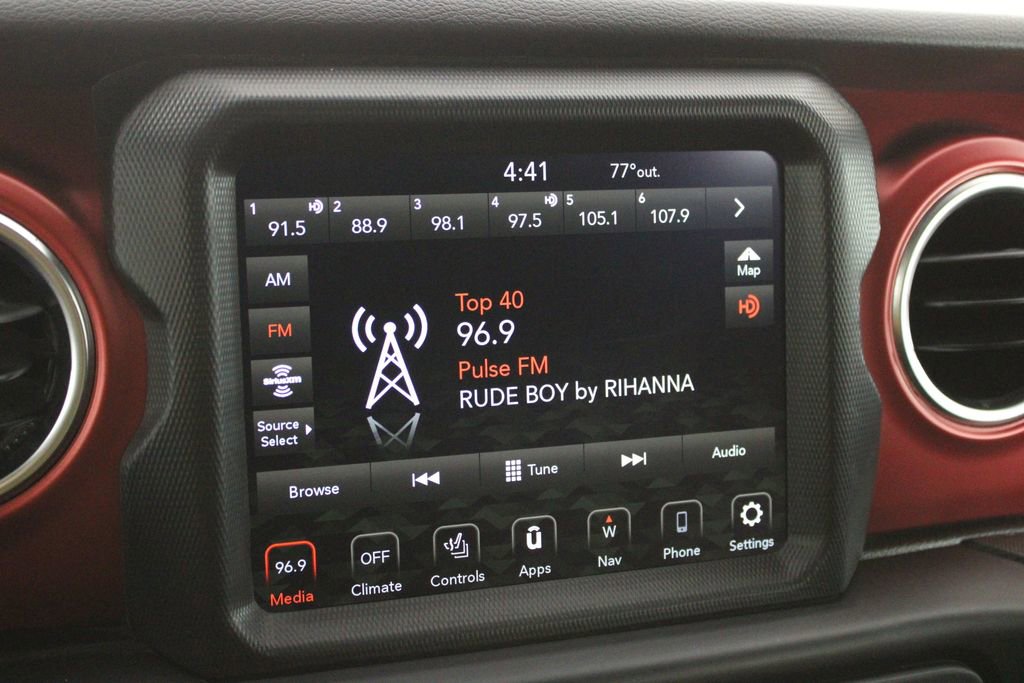 Used 2021 Jeep Gladiator Rubicon AWD/4WD image 33