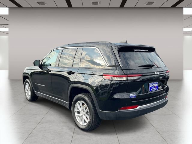 Used 2025 Jeep Grand Cherokee Laredo X AWD/4WD image 6