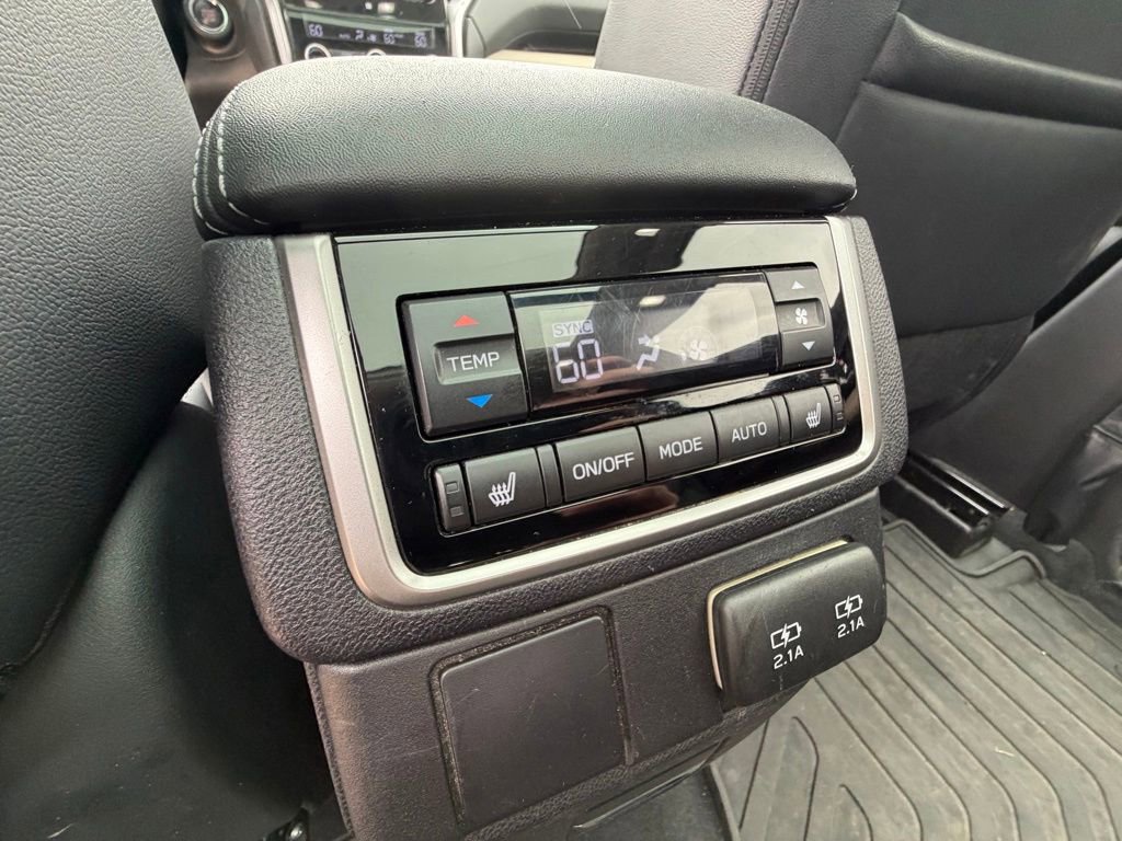 Used 2021 Subaru Ascent Limited AWD/4WD image 14