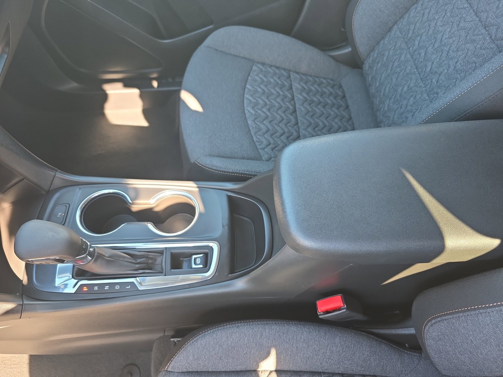 Used 2023 Chevrolet Equinox LT image 15