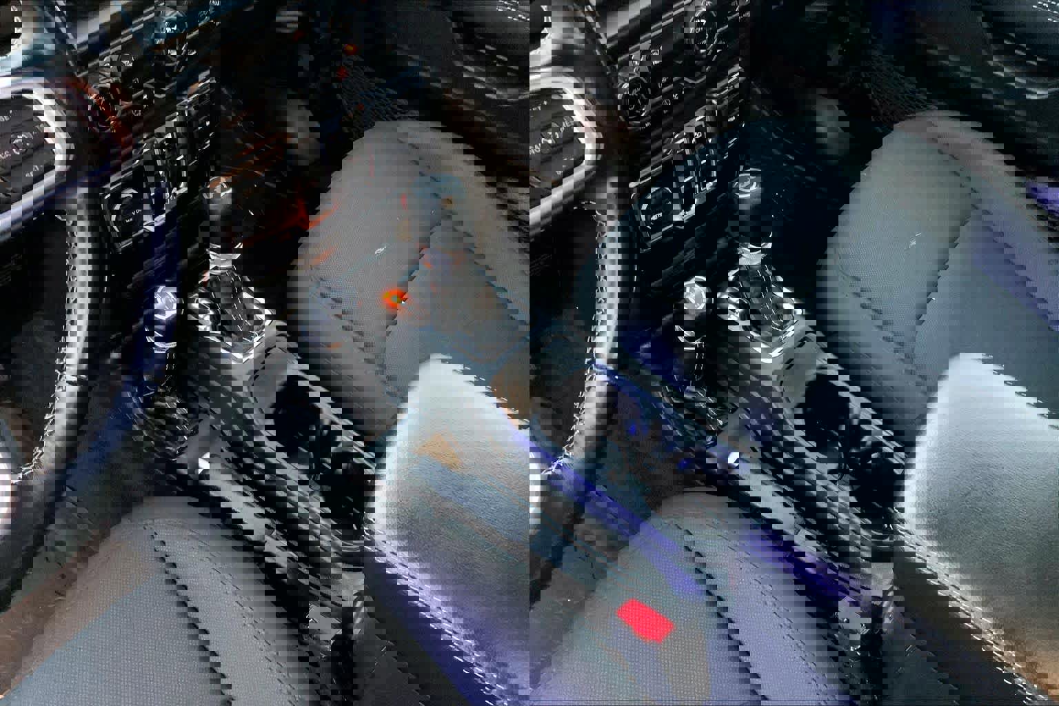 Used 2022 Jeep Wrangler Unlimited Sahara image 18