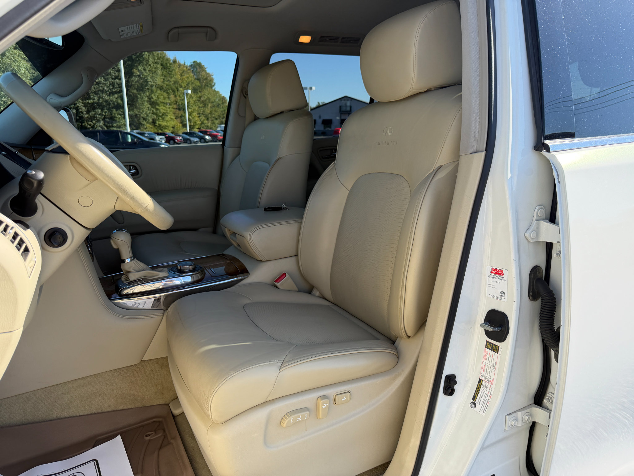 Used 2013 INFINITI QX56 4WD w/ Theater Pkg image 41