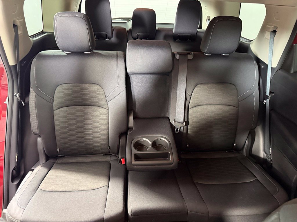 Used 2024 Nissan Pathfinder SV FWD image 19