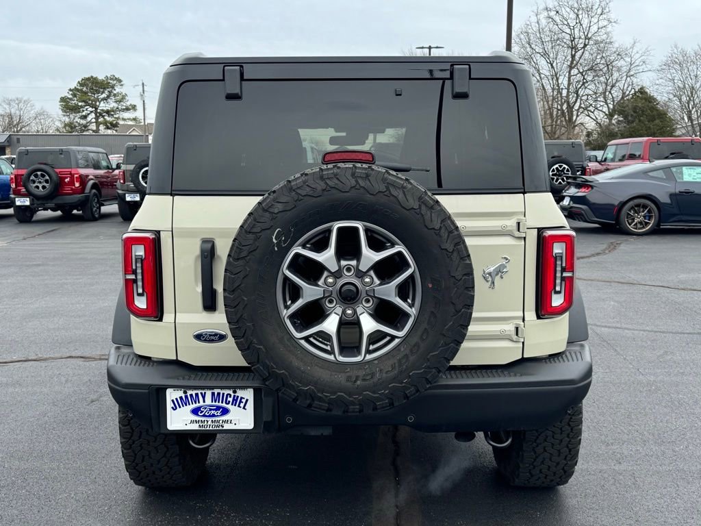 Used 2025 Ford Bronco Badlands image 25
